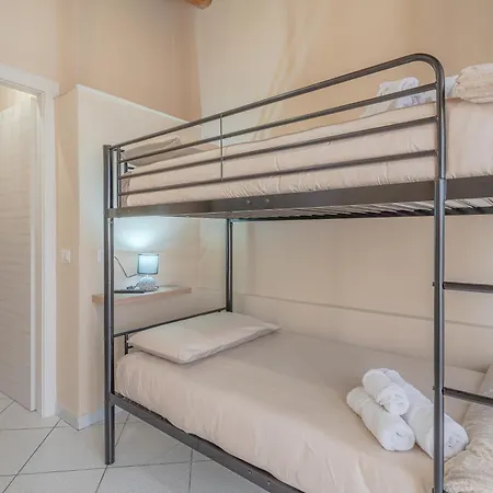 Le Tre Pigne Holiday home Floridia